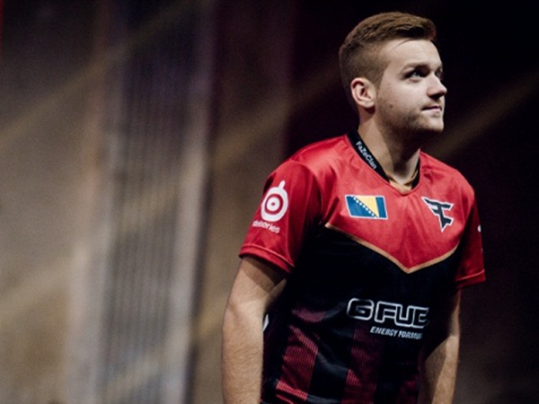 德扑转牌：延迟持续下注的盈利条件。（德扑转牌：延迟持续下注的获利时机）