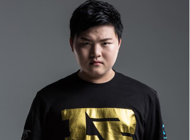 体育博彩热门队：为何长期回报反而更低？（体育博彩押热门：为何长期回报更差？）